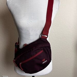 Mountainsmith Fanny Pack Waist Belt Bag Burgundy Canvas Pouch Cordura Unisex